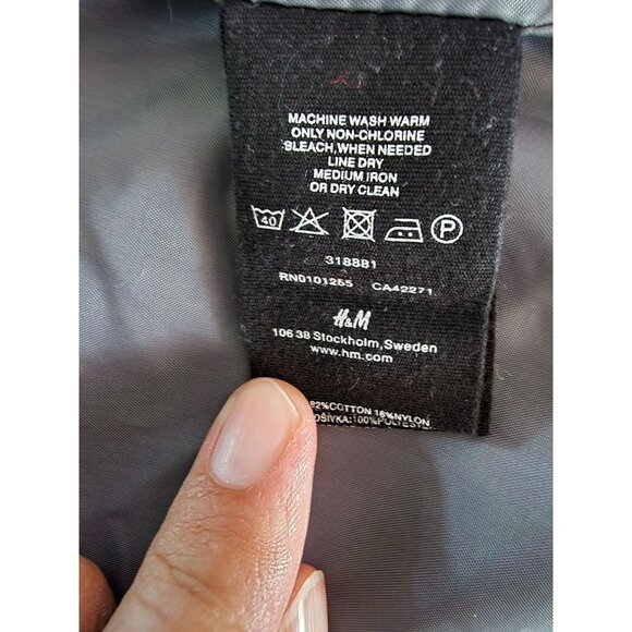 H&M Blazer Womens Size 8 Gray Pinstripe Single Breasted - Picture 9 of 9